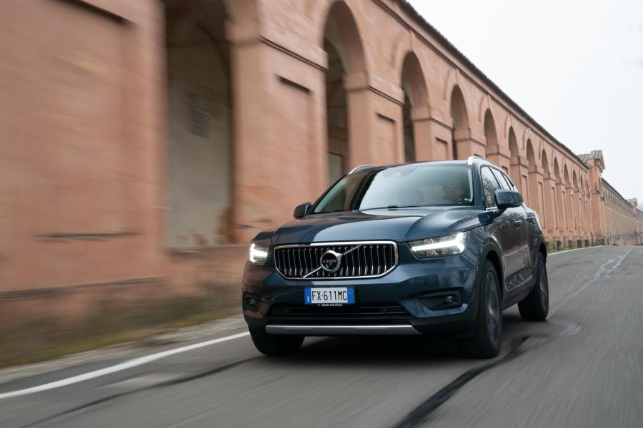  Volvo XC40 T5 Plug-in Hybrid Inscription 2020 года  (WW) (фото 37 из 44)